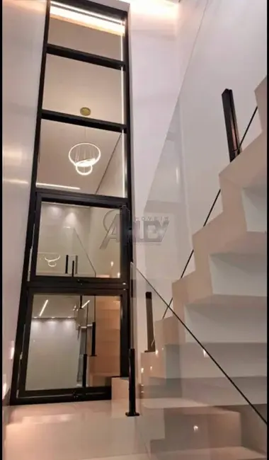 Foto 8 de Casa com 3 quartos à venda, 200m2 em Montes Claros - MG