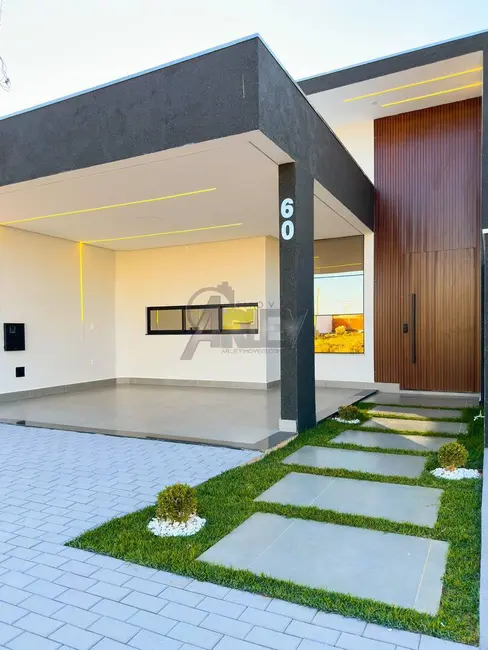 Foto 7 de Casa com 3 quartos à venda, 180m2 em Montes Claros - MG