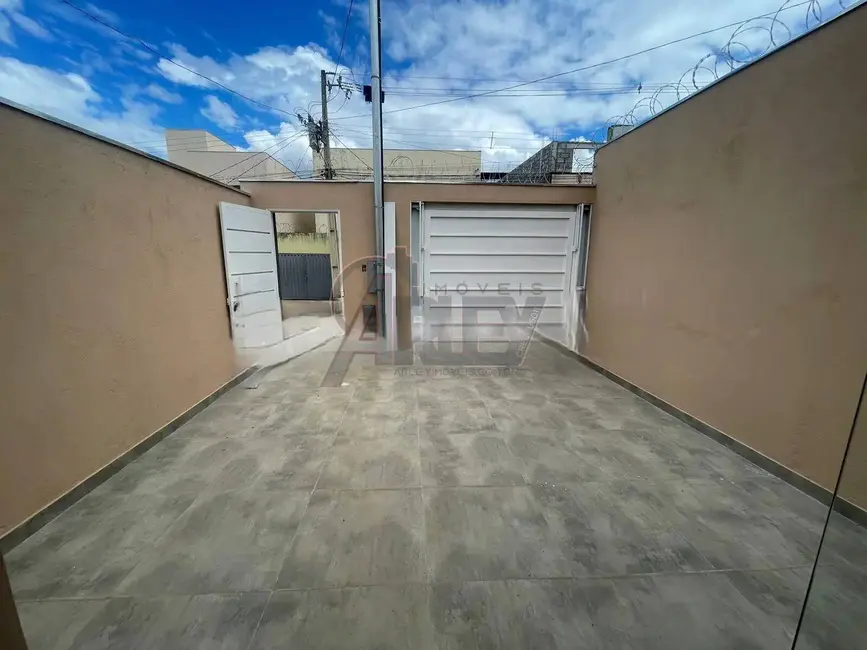 Casa com 2 quartos à venda, 100m2 em Vila Campos, Montes Claros - MG - imagem 5 Foto 5 de Casa com 2 quartos à venda, 100m2 em Vila Campos, Montes Claros - MG