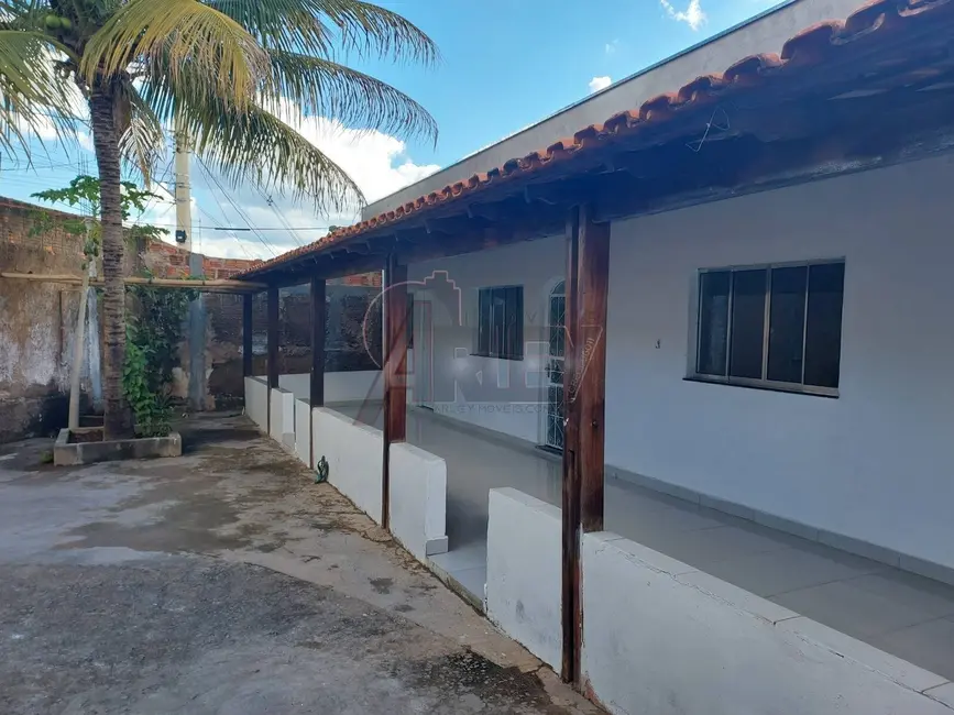 Foto 7 de Casa com 2 quartos à venda, 243m2 em Novo Delfino, Montes Claros - MG
