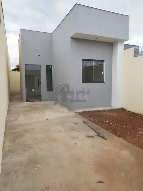 Foto 1 de Casa à venda e para alugar em Acácias, Montes Claros - MG