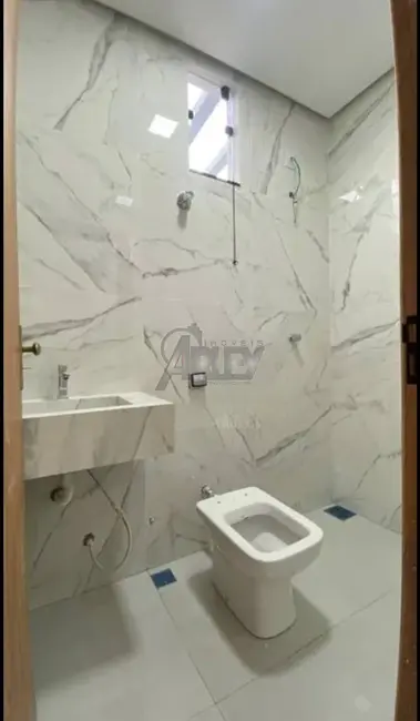 Foto 5 de Casa com 2 quartos à venda em Montes Claros - MG