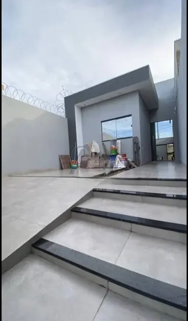 Foto 1 de Casa com 2 quartos à venda em Montes Claros - MG