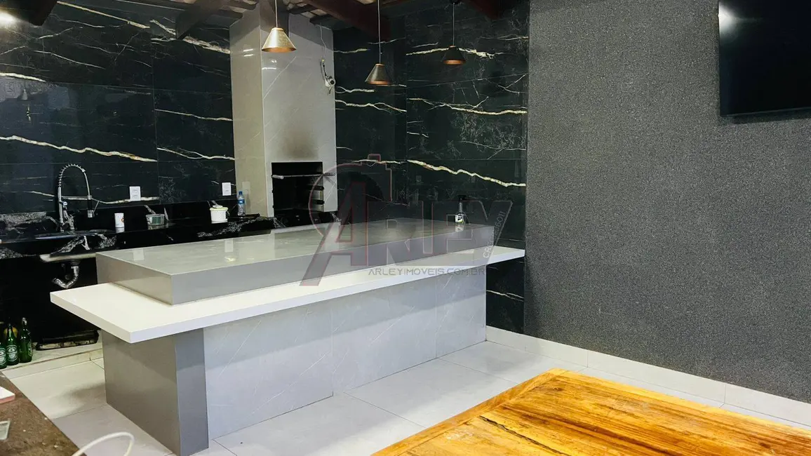 Foto 4 de Casa de Condomínio com 4 quartos à venda e para alugar em Montes Claros - MG