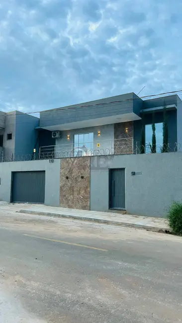 Foto 2 de Casa de Condomínio com 4 quartos à venda e para alugar em Montes Claros - MG