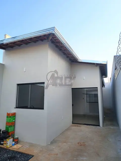 Foto 2 de Casa com 2 quartos à venda, 100m2 em Montes Claros - MG
