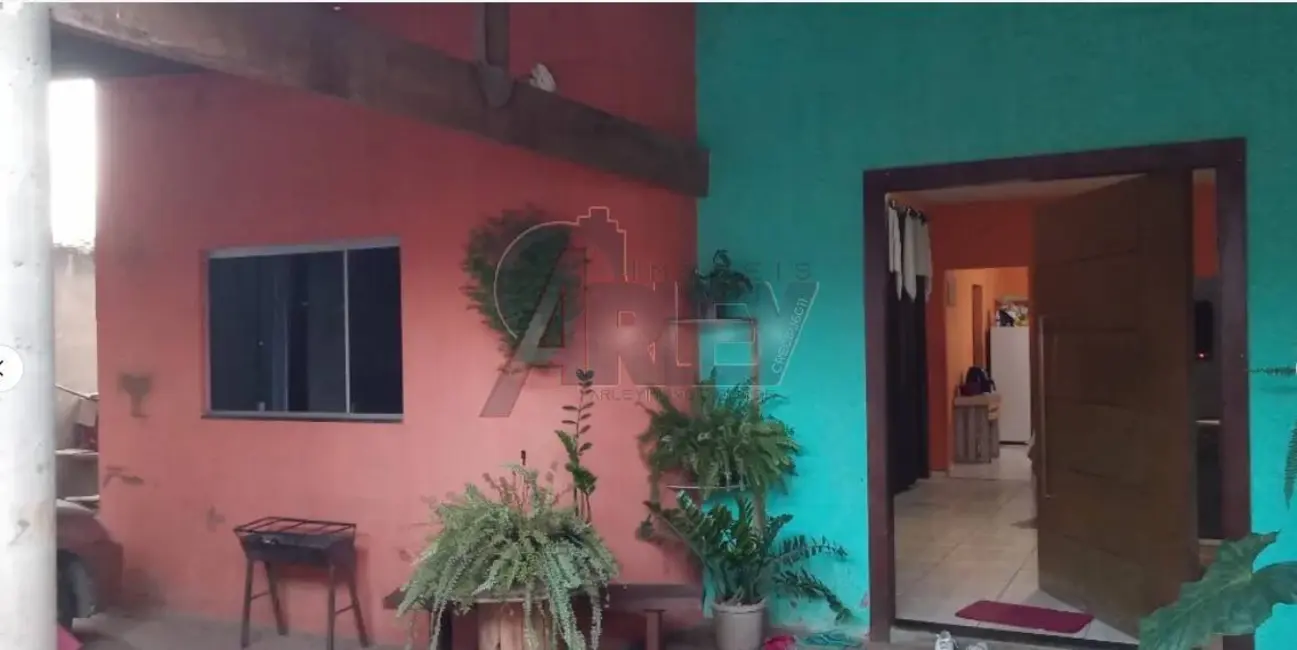 Foto 1 de Casa com 3 quartos à venda em Acácias, Montes Claros - MG