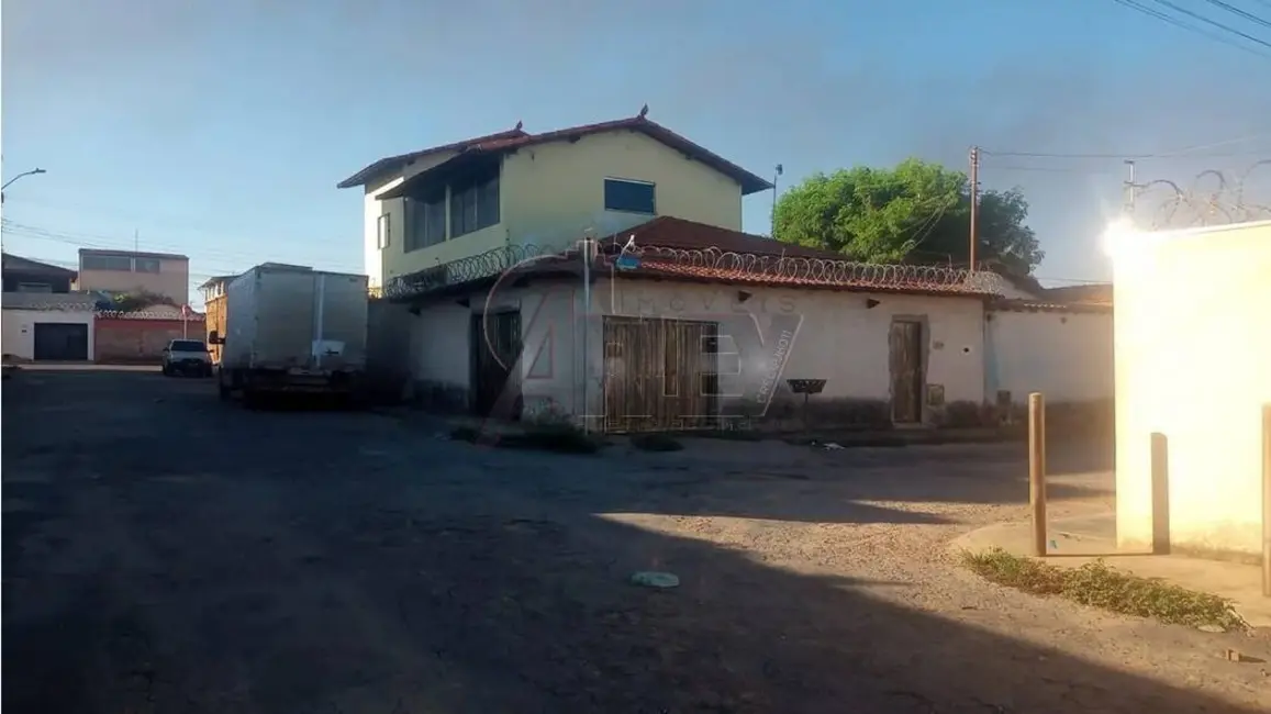 Foto 1 de Casa com 2 quartos à venda em Montes Claros - MG