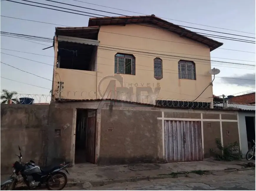 Foto 1 de Casa com 8 quartos à venda em Conjunto Ciro dos Anjos, Montes Claros - MG