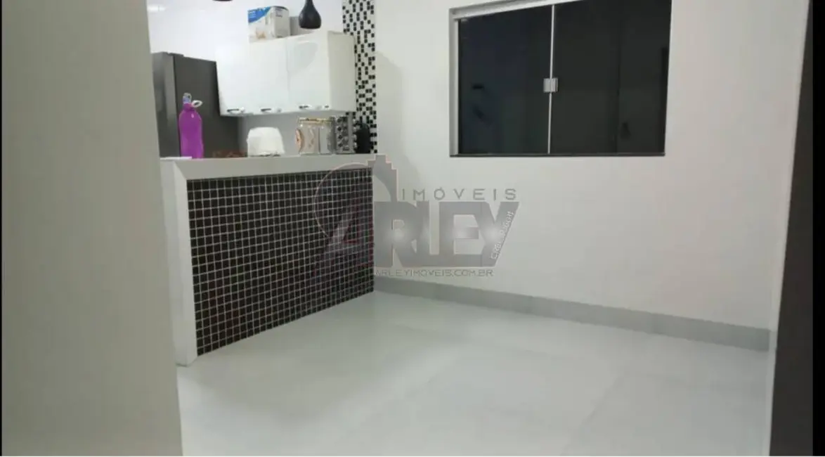 Foto 4 de Casa com 3 quartos à venda, 360m2 em Santa Laura, Montes Claros - MG