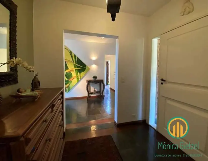 Casa de Condomínio com 4 quartos à venda, 349m2 em Granja Viana, Cotia - SP - imagem 3 Foto 3 de Casa de Condomínio com 4 quartos à venda, 349m2 em Granja Viana, Cotia - SP