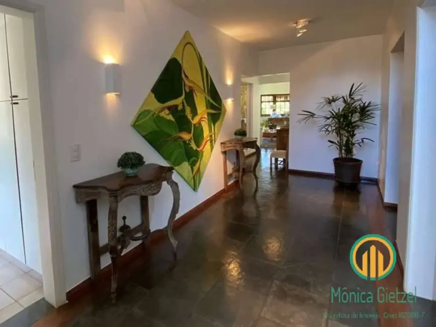 Casa de Condomínio com 4 quartos à venda, 349m2 em Granja Viana, Cotia - SP - imagem 4 Foto 4 de Casa de Condomínio com 4 quartos à venda, 349m2 em Granja Viana, Cotia - SP