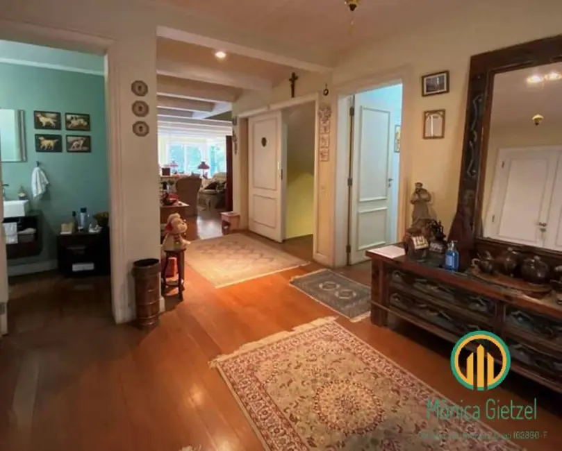 Casa de Condomínio com 4 quartos à venda, 562m2 em Chácara Santa Lúcia dos Ypes, Carapicuiba - SP - imagem 5 Foto 5 de Casa de Condomínio com 4 quartos à venda, 562m2 em Chácara Santa Lúcia dos Ypes, Carapicuiba - SP