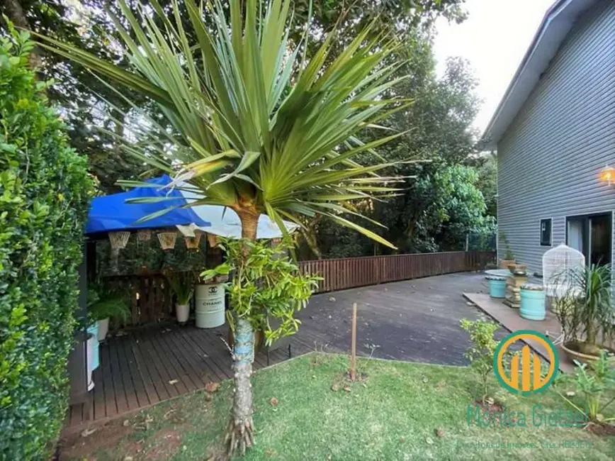 Foto 3 de Casa de Condomínio com 3 quartos à venda, 340m2 em Cotia - SP