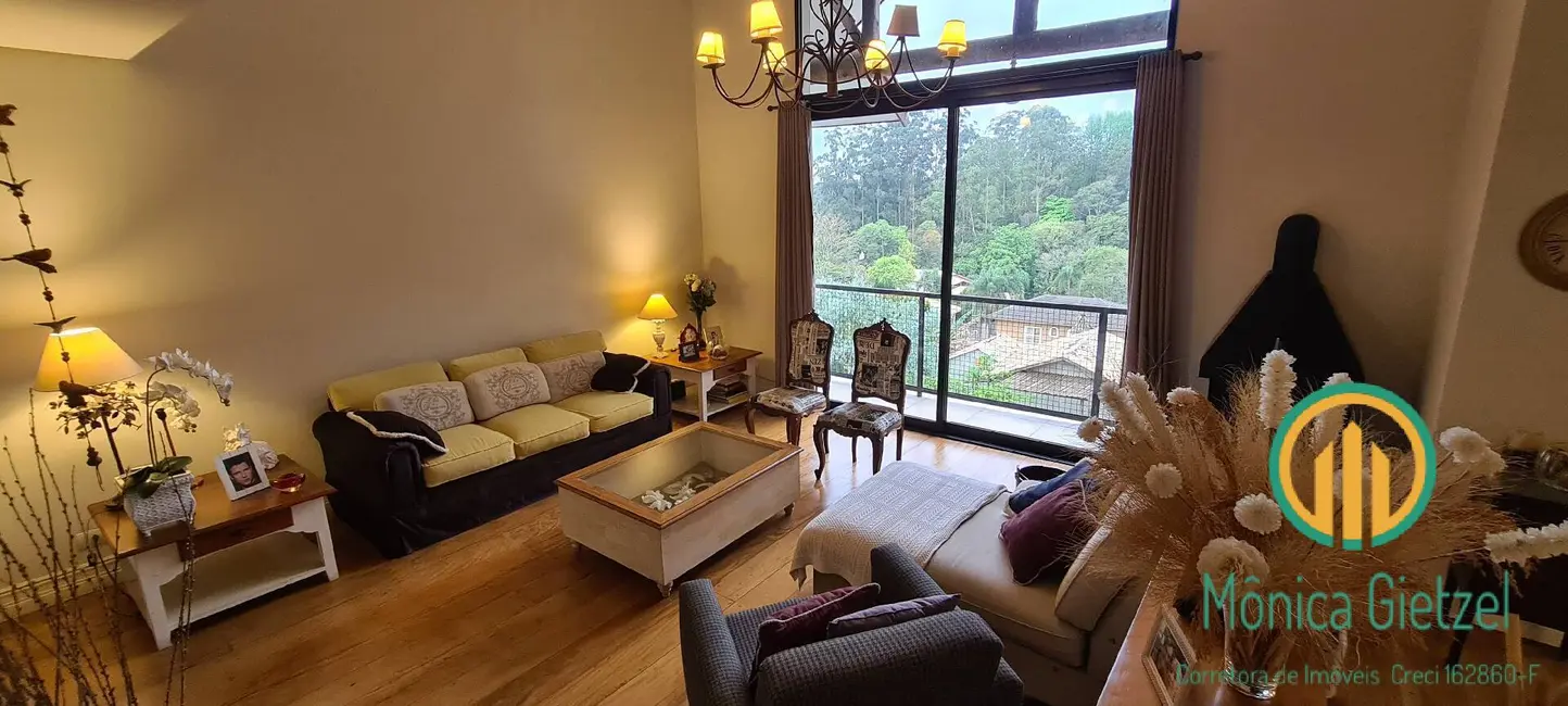 Casa de Condomínio com 3 quartos à venda, 900m2 em Granja Viana, Cotia - SP - imagem 3 Foto 3 de Casa de Condomínio com 3 quartos à venda, 900m2 em Granja Viana, Cotia - SP