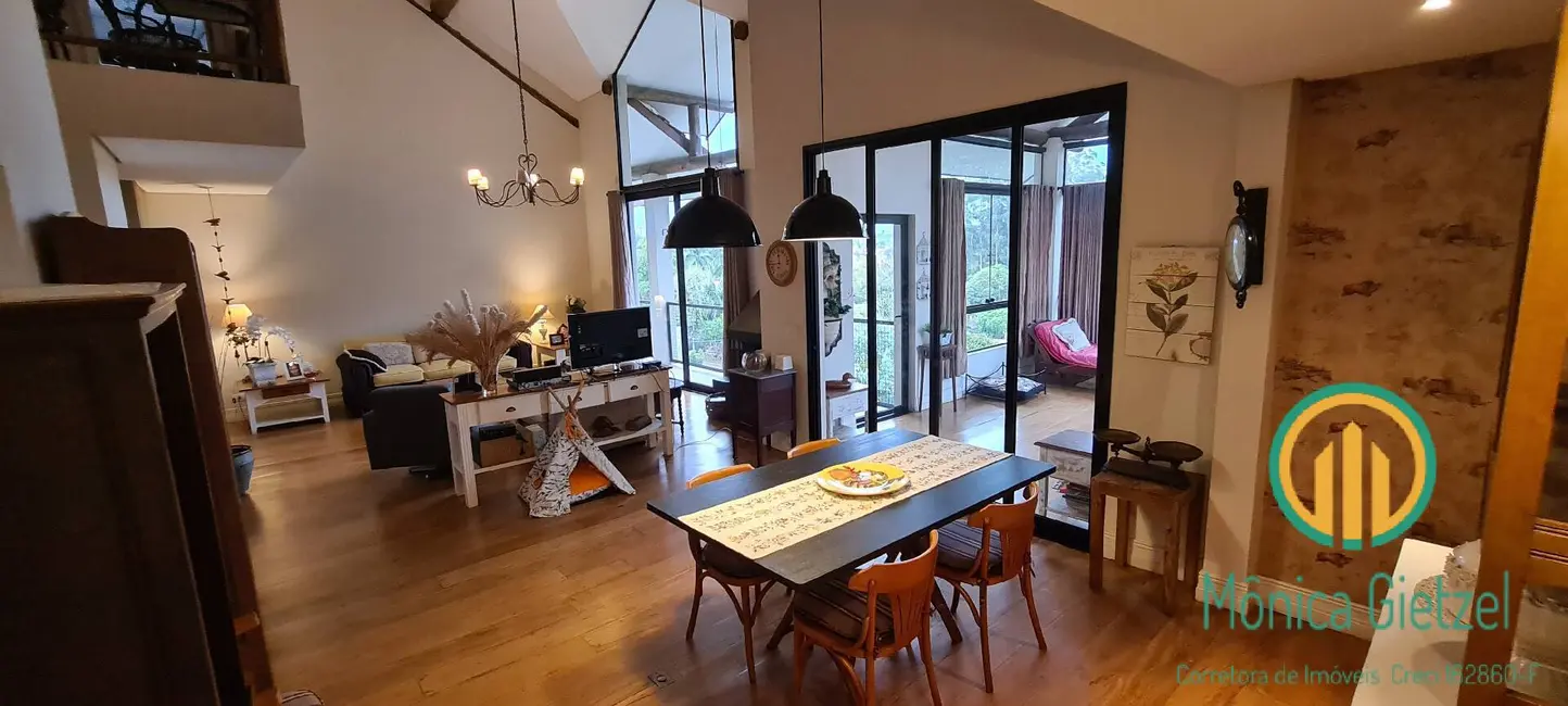 Casa de Condomínio com 3 quartos à venda, 900m2 em Granja Viana, Cotia - SP - imagem 1 Foto 1 de Casa de Condomínio com 3 quartos à venda, 900m2 em Granja Viana, Cotia - SP