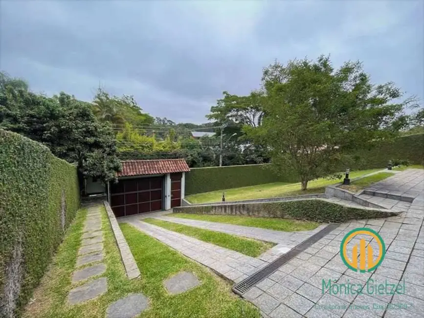 Casa com 4 quartos à venda, 743m2 em Granja Viana, Cotia - SP - imagem 5 Foto 5 de Casa com 4 quartos à venda, 743m2 em Granja Viana, Cotia - SP