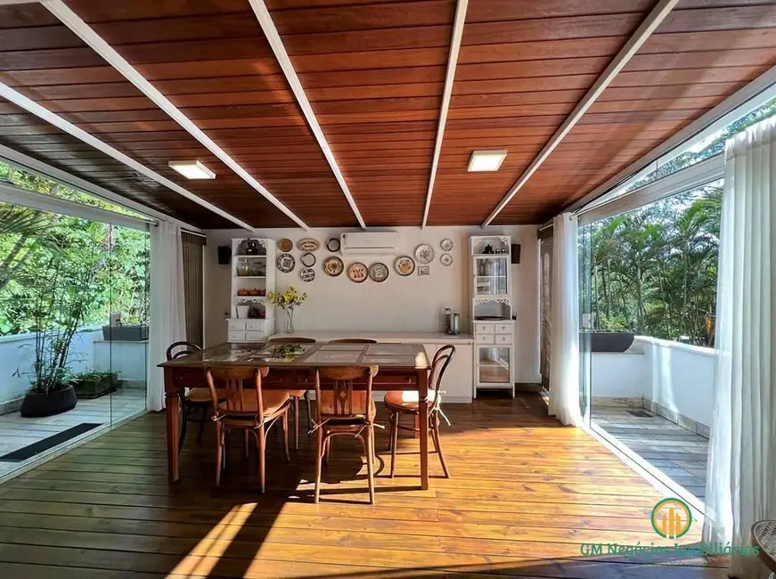 Casa de Condomínio com 5 quartos à venda, 804m2 em Chácara Granja Velha, Carapicuiba - SP - imagem 4 Foto 4 de Casa de Condomínio com 5 quartos à venda, 804m2 em Chácara Granja Velha, Carapicuiba - SP