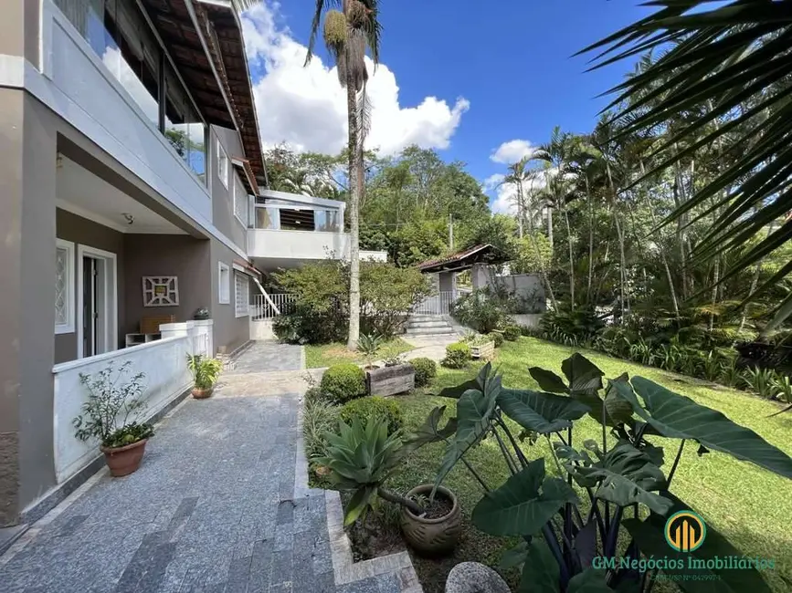 Casa de Condomínio com 5 quartos à venda, 804m2 em Chácara Granja Velha, Carapicuiba - SP - imagem 1 Foto 1 de Casa de Condomínio com 5 quartos à venda, 804m2 em Chácara Granja Velha, Carapicuiba - SP