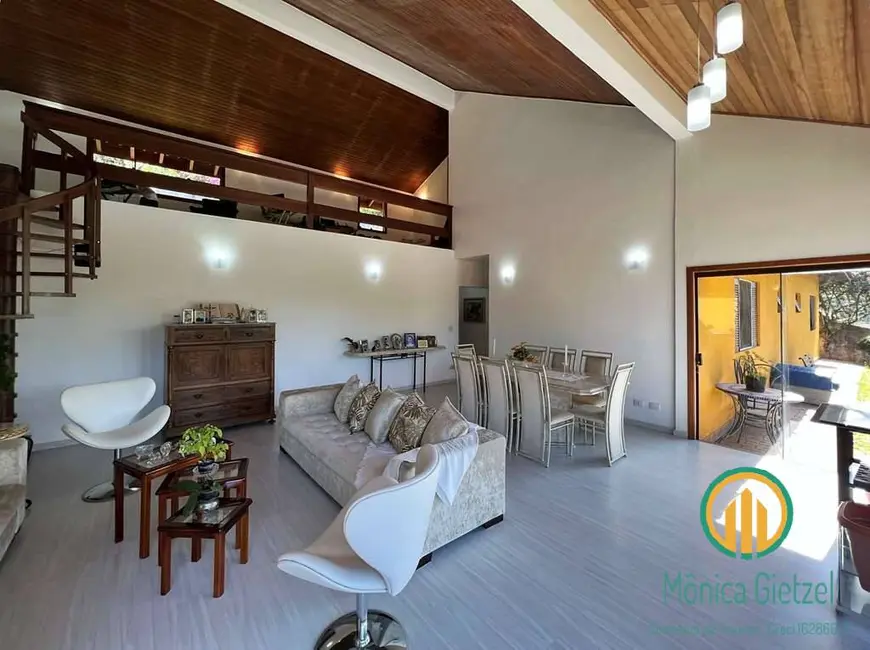 Casa com 4 quartos à venda, 1459m2 em Chácara Santa Lúcia, Carapicuiba - SP - imagem 6 Foto 6 de Casa com 4 quartos à venda, 1459m2 em Chácara Santa Lúcia, Carapicuiba - SP