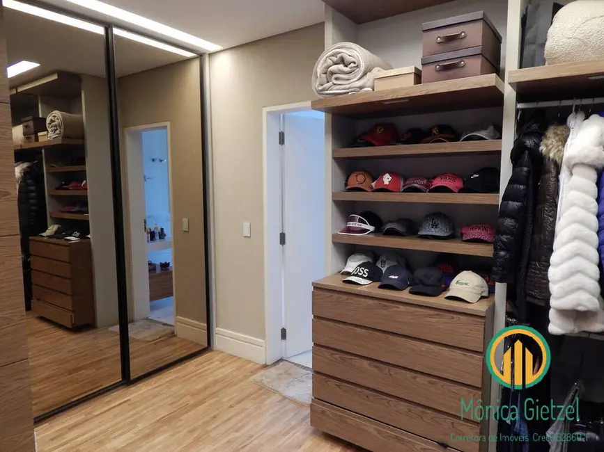 Casa de Condomínio com 4 quartos à venda, 500m2 em Paisagem Renoir, Cotia - SP - imagem 9 Foto 9 de Casa de Condomínio com 4 quartos à venda, 500m2 em Paisagem Renoir, Cotia - SP