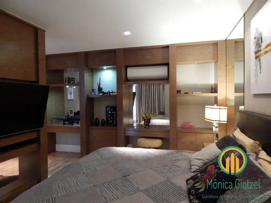 Casa de Condomínio com 4 quartos à venda, 500m2 em Paisagem Renoir, Cotia - SP - imagem 5 Foto 5 de Casa de Condomínio com 4 quartos à venda, 500m2 em Paisagem Renoir, Cotia - SP