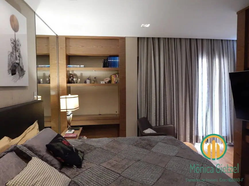 Casa de Condomínio com 4 quartos à venda, 500m2 em Paisagem Renoir, Cotia - SP - imagem 4 Foto 4 de Casa de Condomínio com 4 quartos à venda, 500m2 em Paisagem Renoir, Cotia - SP