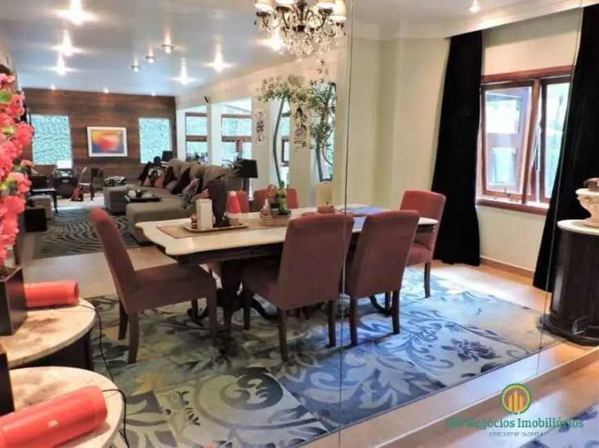 Foto 3 de Casa de Condomínio com 4 quartos à venda, 1500m2 em Paisagem Renoir, Cotia - SP