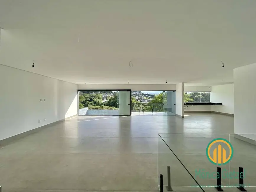 Casa de Condomínio com 4 quartos à venda, 400m2 em Pousada dos Bandeirantes, Carapicuiba - SP - imagem 4 Foto 4 de Casa de Condomínio com 4 quartos à venda, 400m2 em Pousada dos Bandeirantes, Carapicuiba - SP