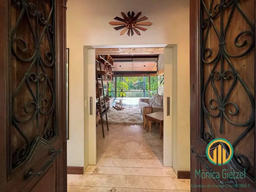 Casa de Condomínio com 5 quartos à venda, 2520m2 em Chácaras do Peroba, Jandira - SP - imagem 8 Foto 8 de Casa de Condomínio com 5 quartos à venda, 2520m2 em Chácaras do Peroba, Jandira - SP