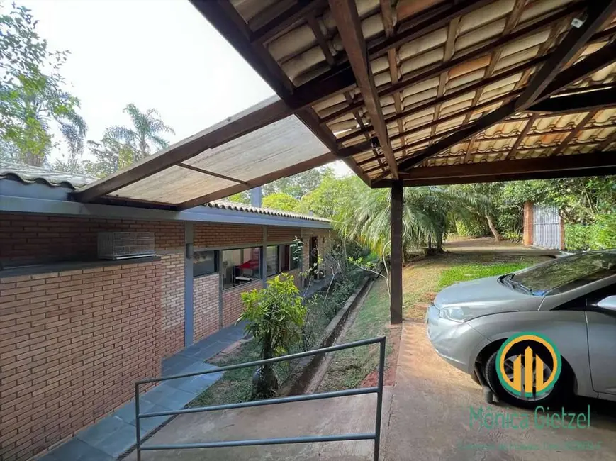 Casa de Condomínio com 5 quartos à venda, 2520m2 em Chácaras do Peroba, Jandira - SP - imagem 2 Foto 2 de Casa de Condomínio com 5 quartos à venda, 2520m2 em Chácaras do Peroba, Jandira - SP