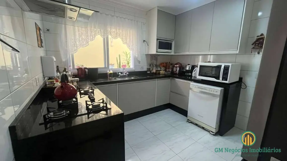 Casa de Condomínio com 3 quartos à venda, 140m2 em Chácara Canta Galo, Cotia - SP - imagem 8 Foto 8 de Casa de Condomínio com 3 quartos à venda, 140m2 em Chácara Canta Galo, Cotia - SP