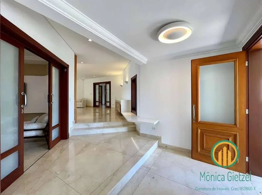 Casa de Condomínio com 5 quartos à venda, 1315m2 em São Paulo II, Cotia - SP - imagem 7 Foto 7 de Casa de Condomínio com 5 quartos à venda, 1315m2 em São Paulo II, Cotia - SP