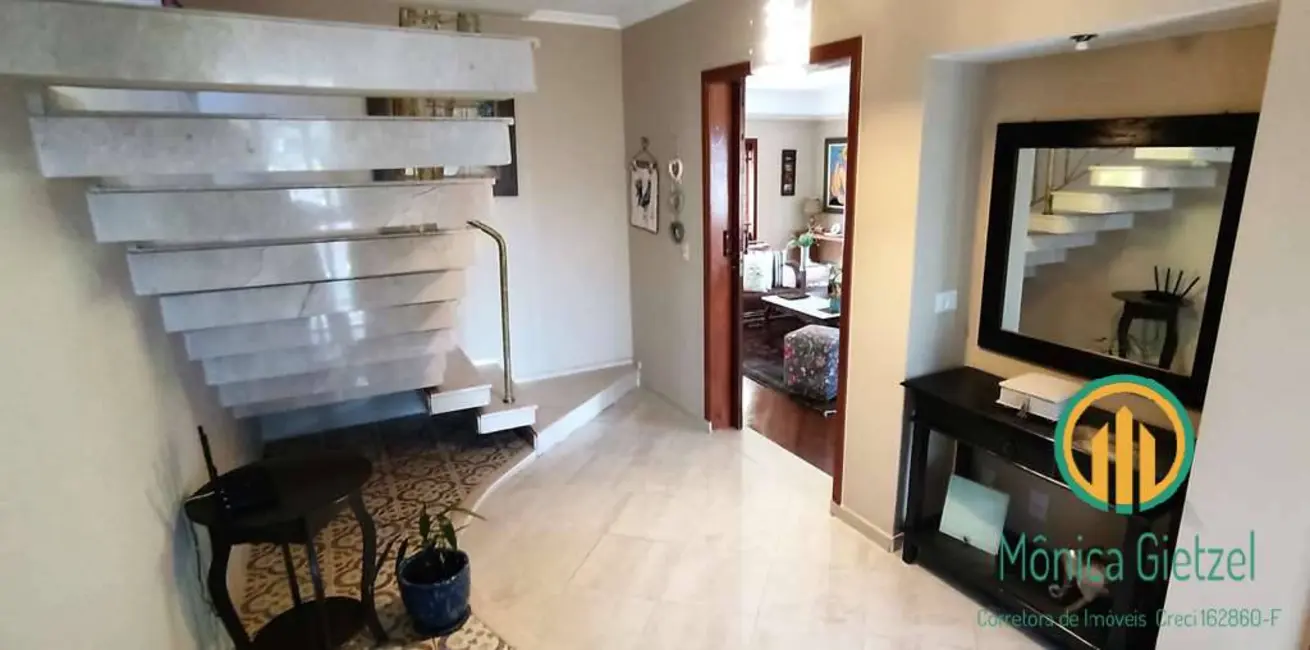 Foto 4 de Casa de Condomínio com 3 quartos à venda, 1500m2 em Algarve, Cotia - SP