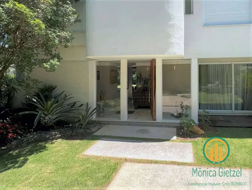 Casa de Condomínio com 4 quartos à venda e para alugar, 1398m2 em Jardim do Golf I, Jandira - SP - imagem 4 Foto 4 de Casa de Condomínio com 4 quartos à venda e para alugar, 1398m2 em Jardim do Golf I, Jandira - SP