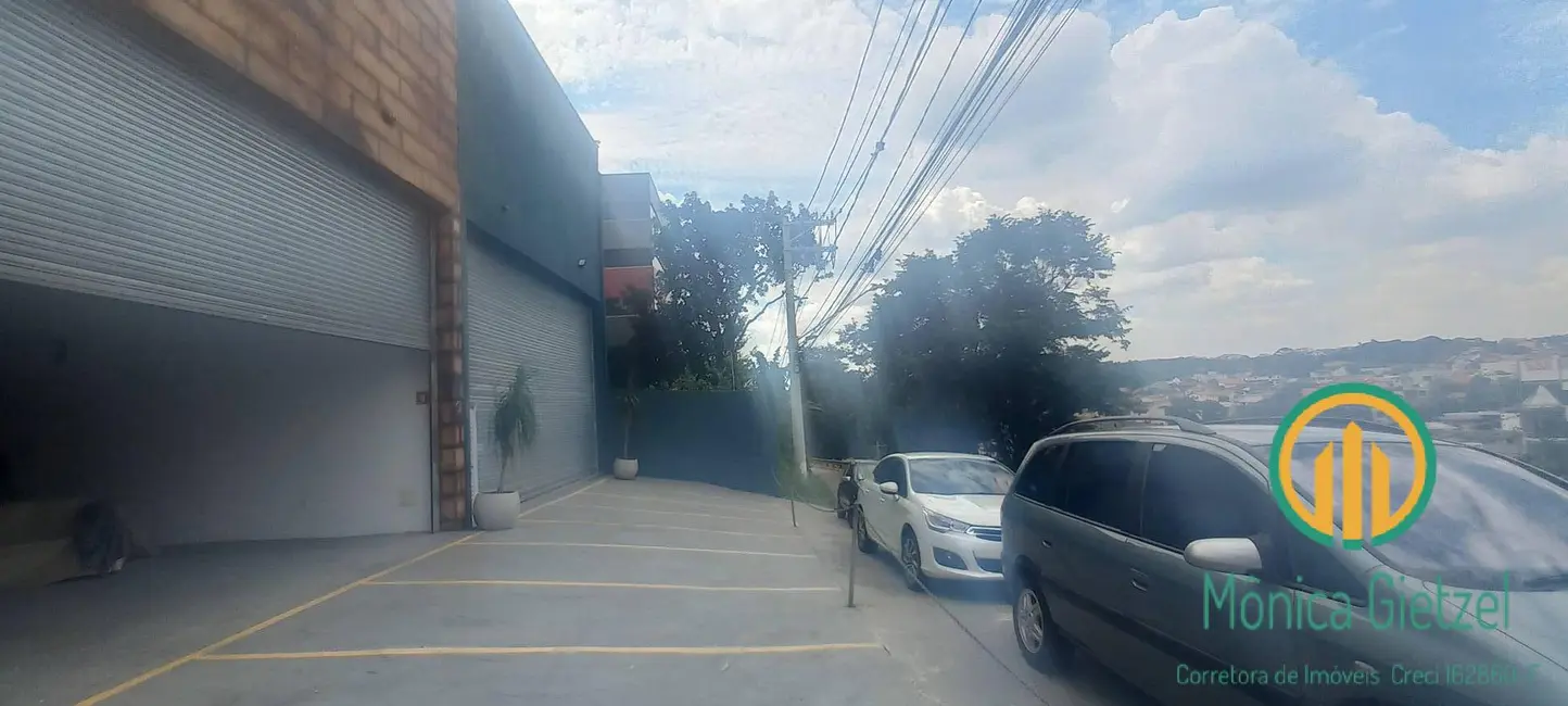 Sala Comercial para alugar, 185m2 em Parque São George, Cotia - SP - imagem 4 Foto 4 de Sala Comercial para alugar, 185m2 em Parque São George, Cotia - SP