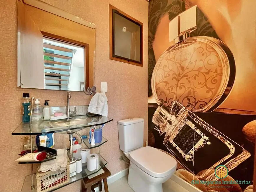 Foto 9 de Casa de Condomínio com 3 quartos à venda, 947m2 em Chácara das Paineiras, Carapicuiba - SP