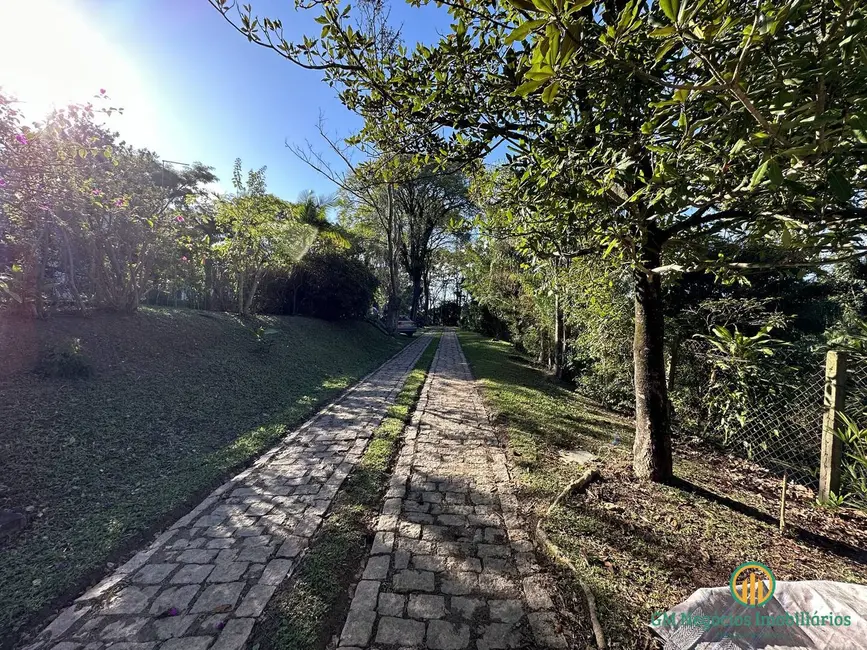 Casa com 3 quartos à venda, 10490m2 em Vilarejo, Carapicuiba - SP - imagem 5 Foto 5 de Casa com 3 quartos à venda, 10490m2 em Vilarejo, Carapicuiba - SP