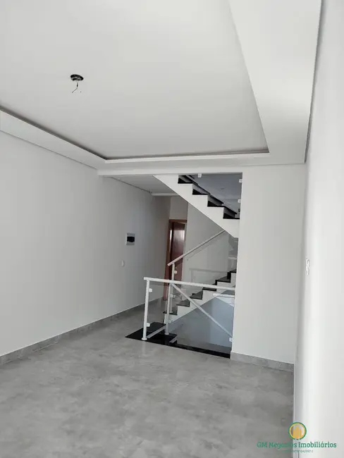 Casa de Condomínio com 3 quartos à venda, 125m2 em Jardim Cotia, Cotia - SP - imagem 4 Foto 4 de Casa de Condomínio com 3 quartos à venda, 125m2 em Jardim Cotia, Cotia - SP