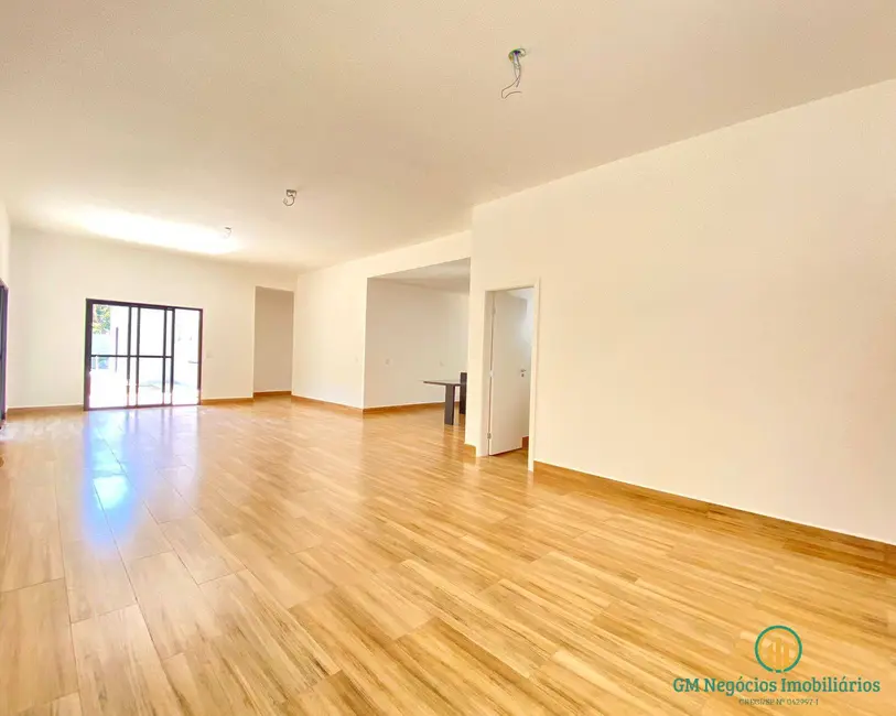 Foto 4 de Casa de Condomínio com 3 quartos à venda, 245m2 em Jardim Colibri, Cotia - SP