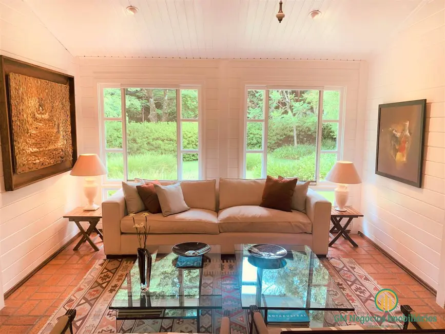 Casa de Condomínio com 3 quartos à venda, 384m2 em Granja Viana, Carapicuiba - SP - imagem 3 Foto 3 de Casa de Condomínio com 3 quartos à venda, 384m2 em Granja Viana, Carapicuiba - SP