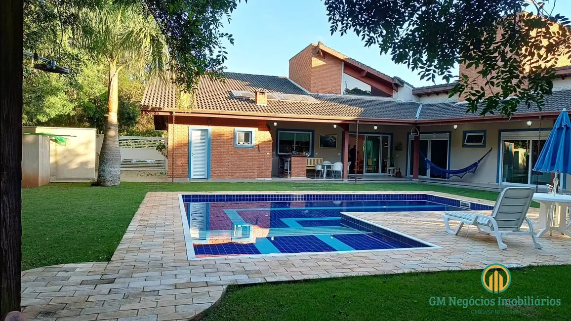 Foto 2 de Casa de Condomínio com 3 quartos à venda, 1368m2 em Jardim Passárgada I, Cotia - SP