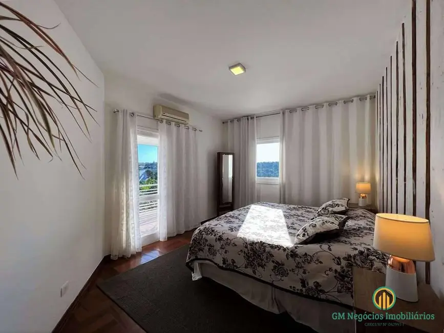 Casa de Condomínio com 5 quartos à venda, 428m2 em São Paulo II, Cotia - SP - imagem 9 Foto 9 de Casa de Condomínio com 5 quartos à venda, 428m2 em São Paulo II, Cotia - SP