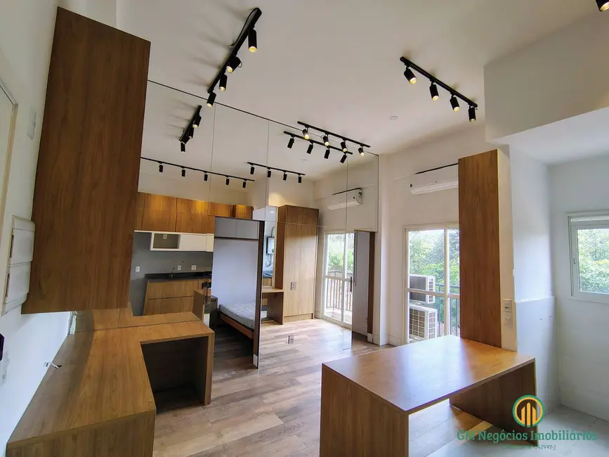 Foto 1 de Apartamento com 1 quarto à venda e para alugar, 37m2 em Granja Viana, Cotia - SP