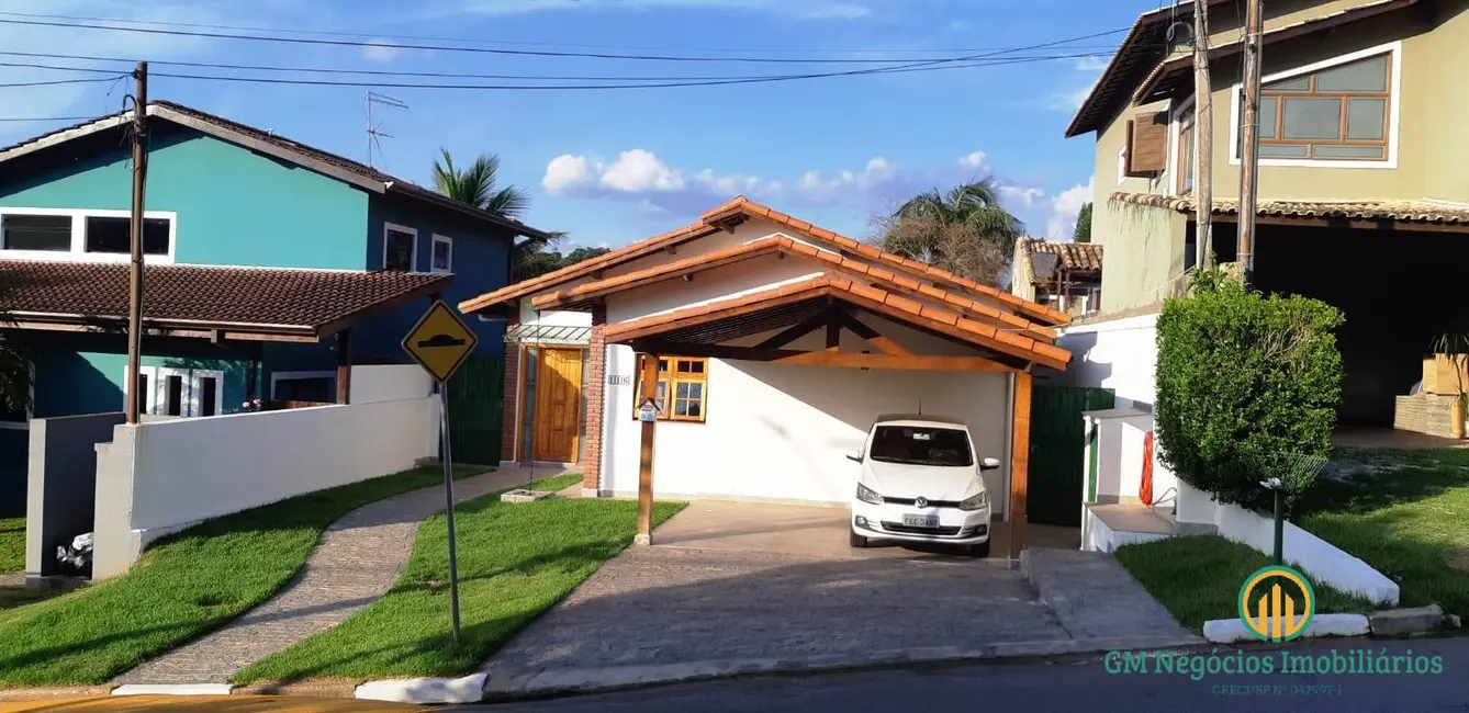 Foto 2 de Casa de Condomínio com 4 quartos à venda, 360m2 em Jardim Ipês, Cotia - SP