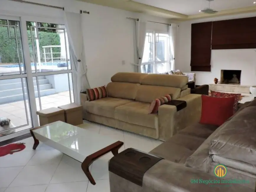 Foto 3 de Casa de Condomínio com 4 quartos à venda e para alugar, 401m2 em Carapicuiba - SP