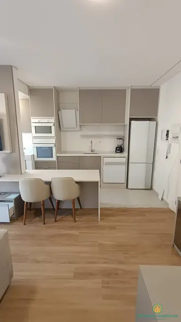 Foto 6 de Apartamento com 1 quarto para alugar, 38m2 em Granja Viana, Cotia - SP