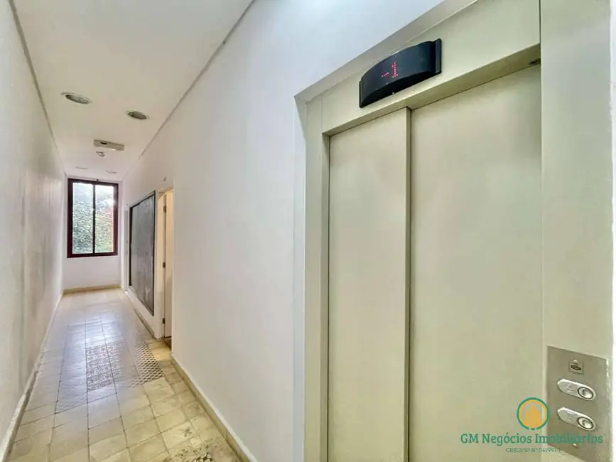 Sala Comercial à venda, 81m2 em Chácara São João, Carapicuiba - SP - imagem 3 Foto 3 de Sala Comercial à venda, 81m2 em Chácara São João, Carapicuiba - SP