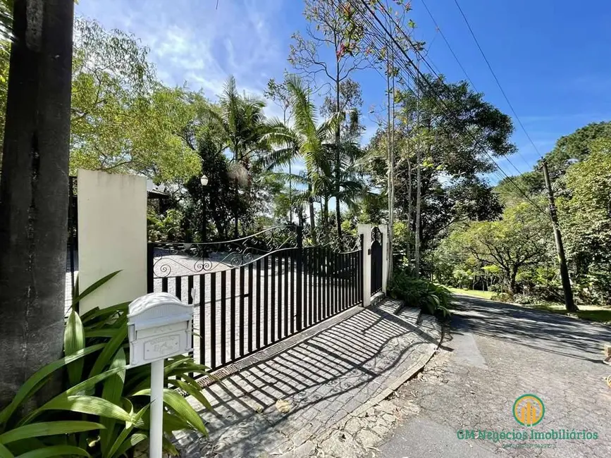 Casa de Condomínio com 7 quartos à venda, 1923m2 em Granja Viana, Cotia - SP - imagem 4 Foto 4 de Casa de Condomínio com 7 quartos à venda, 1923m2 em Granja Viana, Cotia - SP