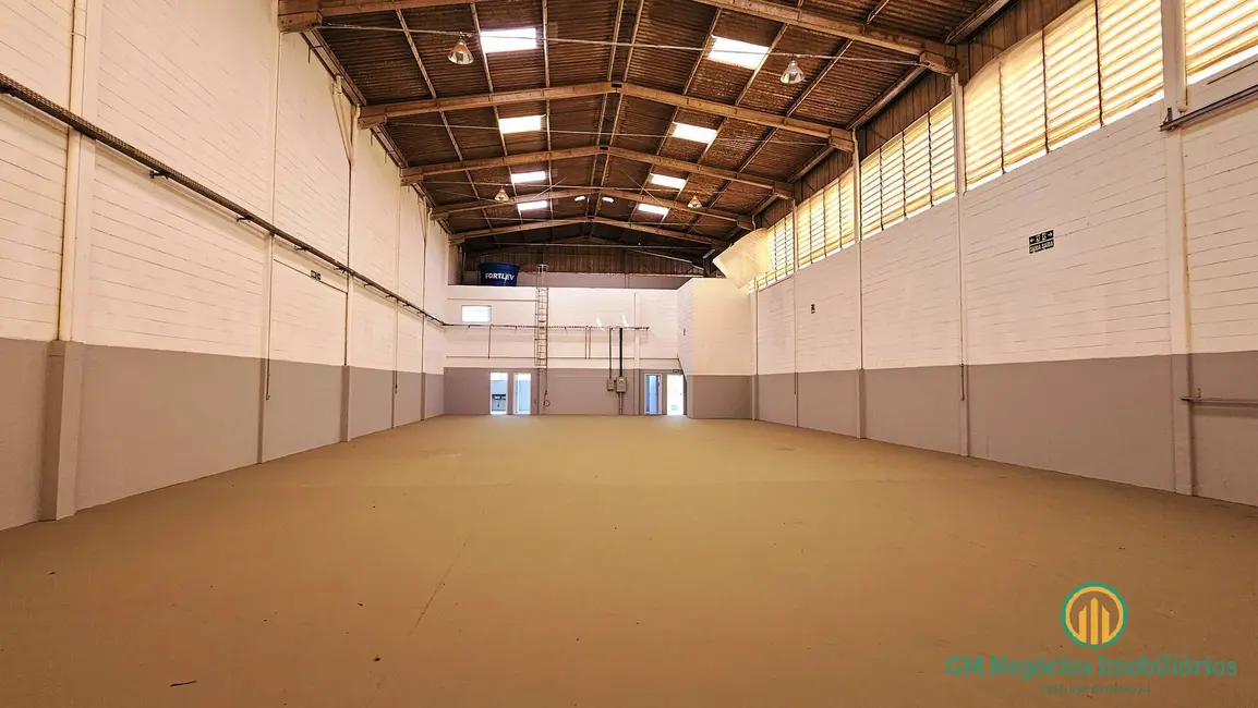 Armazém / Galpão para alugar, 675m2 em Votuparim, Santana De Parnaiba - SP - imagem 3 Foto 3 de Armazém / Galpão para alugar, 675m2 em Votuparim, Santana De Parnaiba - SP